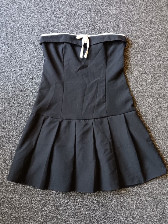 Forever 21 Dresses & Skirts - Strapless Black Skater Mini Dress with White Trim, Forever 21 Size Small